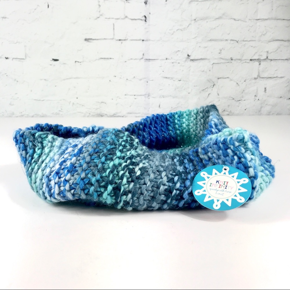 Knit Infinity Scarf 🧣